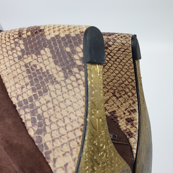 Beverly Feldman Booties brown suede snake print wedge 4" zipped up almond toe 7 - Picture 8 of 15